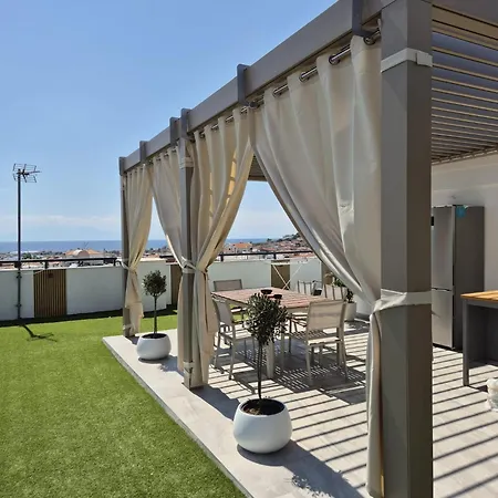 Lucas Downtown Sea View 3 Bedrooms Apartamant Nea Moudania