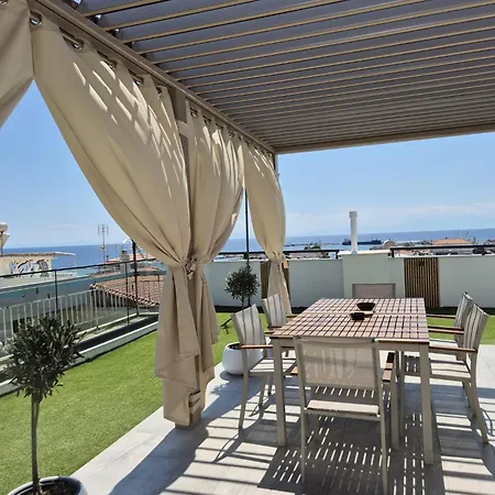 Lucas Downtown Sea View 3 Bedrooms Apartamant Daire
