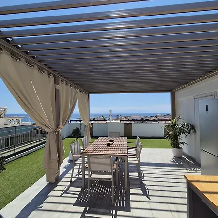 Lucas Downtown Sea View 3 Bedrooms Apartamant Daire Nea Moudania