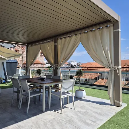 Lucas Downtown Sea View 3 Bedrooms Apartamant *