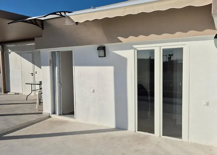 Apartment Downtown Sea View Penthouse Nea Moudania