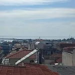 Downtown Sea View Penthouse Апартаменты Неа-Муданья