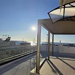 Downtown Sea View Penthouse * Неа-Муданья