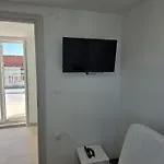 Downtown Sea View Penthouse * Неа-Муданья